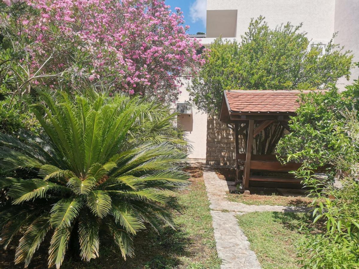 Apartments Maris Petrovac Exterior foto